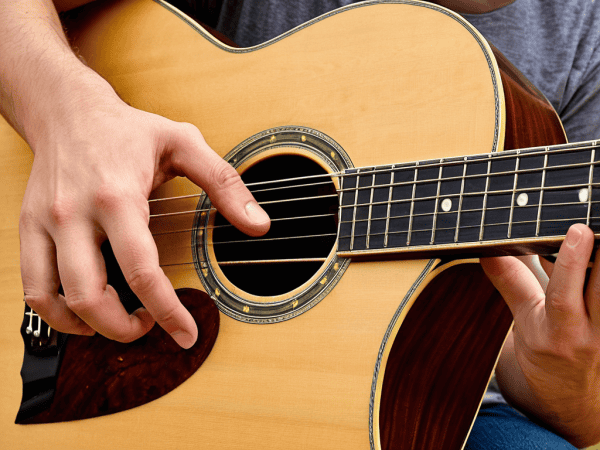 A Beginner’s Guide to Learning Your First Three Guitar Chords